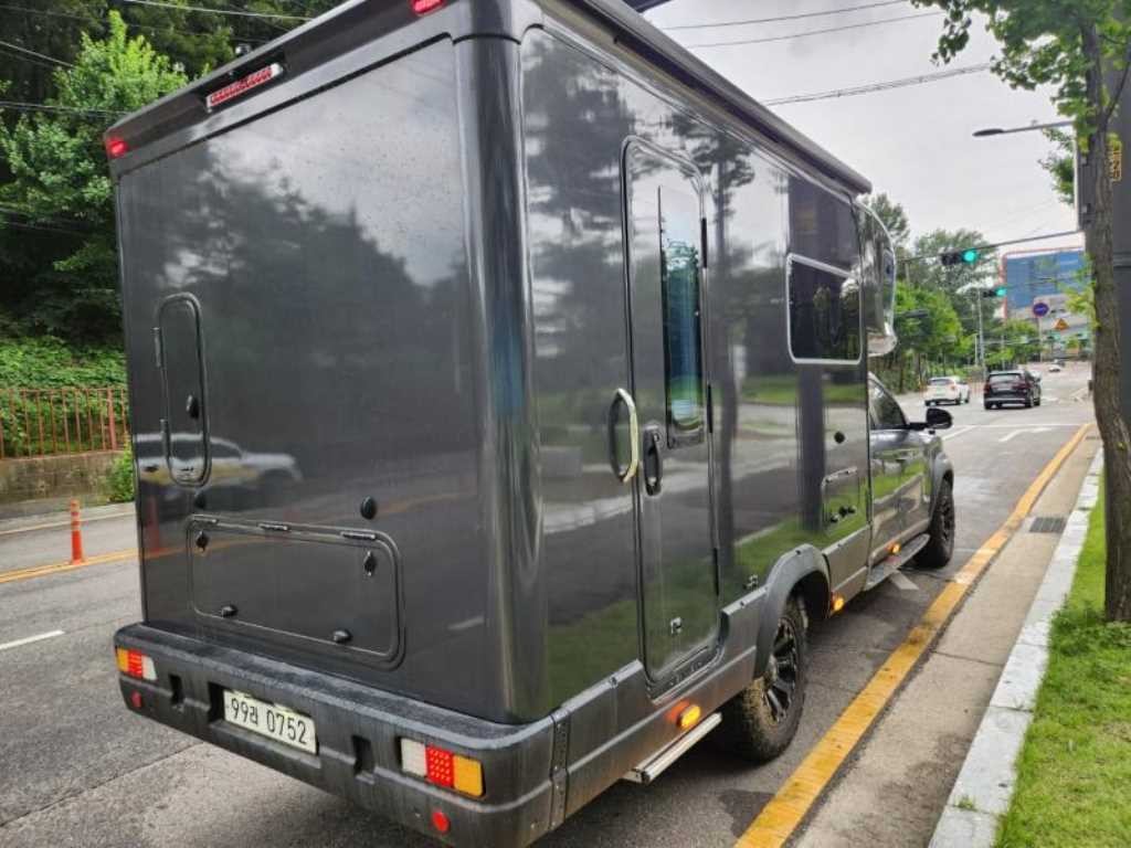 KG모빌리티(쌍용) 렉스턴 렉스턴 스포츠 칸 캠핑카 이미지 5