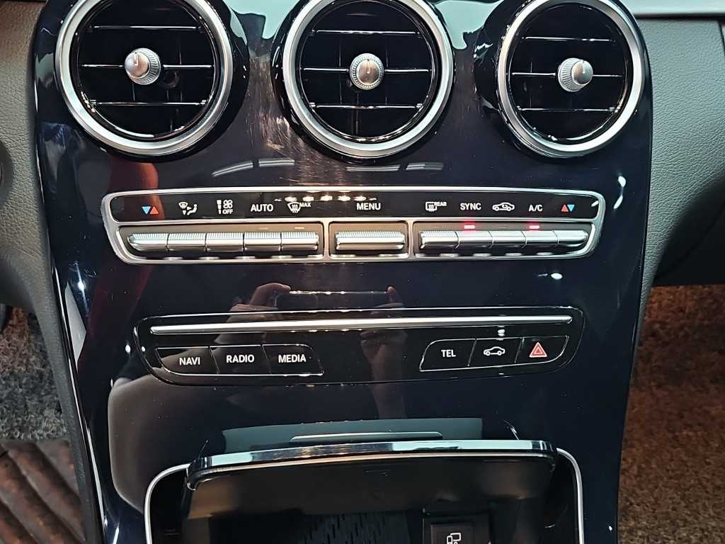 벤츠 C 클래스 C클래스 W205 C200 아방가르드 이미지 10