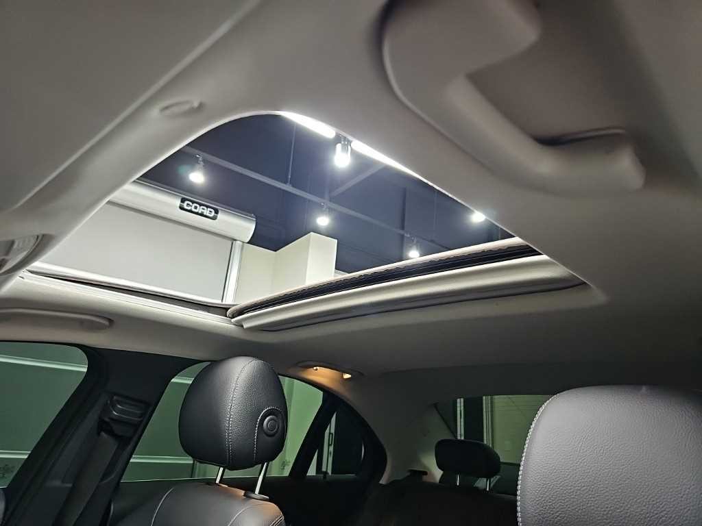 벤츠 C 클래스 C클래스 W205 C200 아방가르드 이미지 13