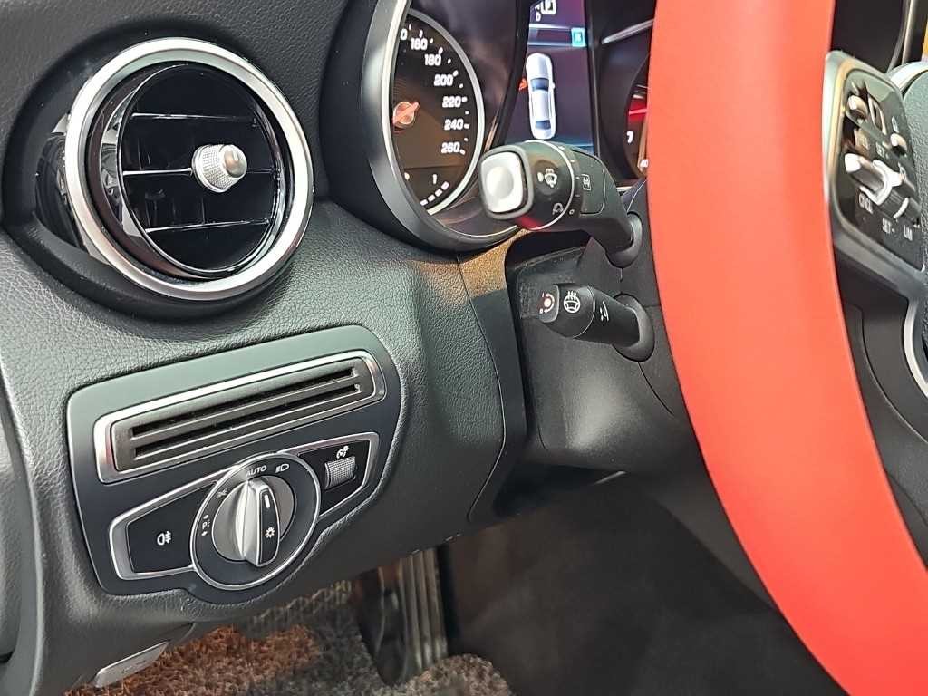 벤츠 C 클래스 C클래스 W205 C200 아방가르드 이미지 17