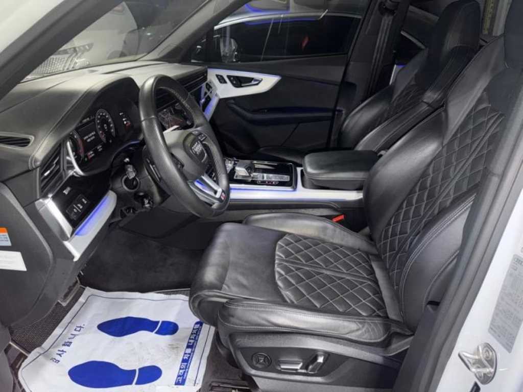 아우디 Q7 Q7 (4M) 55 TFSI 콰트로 프리미엄 이미지 6
