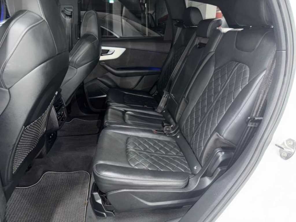 아우디 Q7 Q7 (4M) 55 TFSI 콰트로 프리미엄 이미지 7