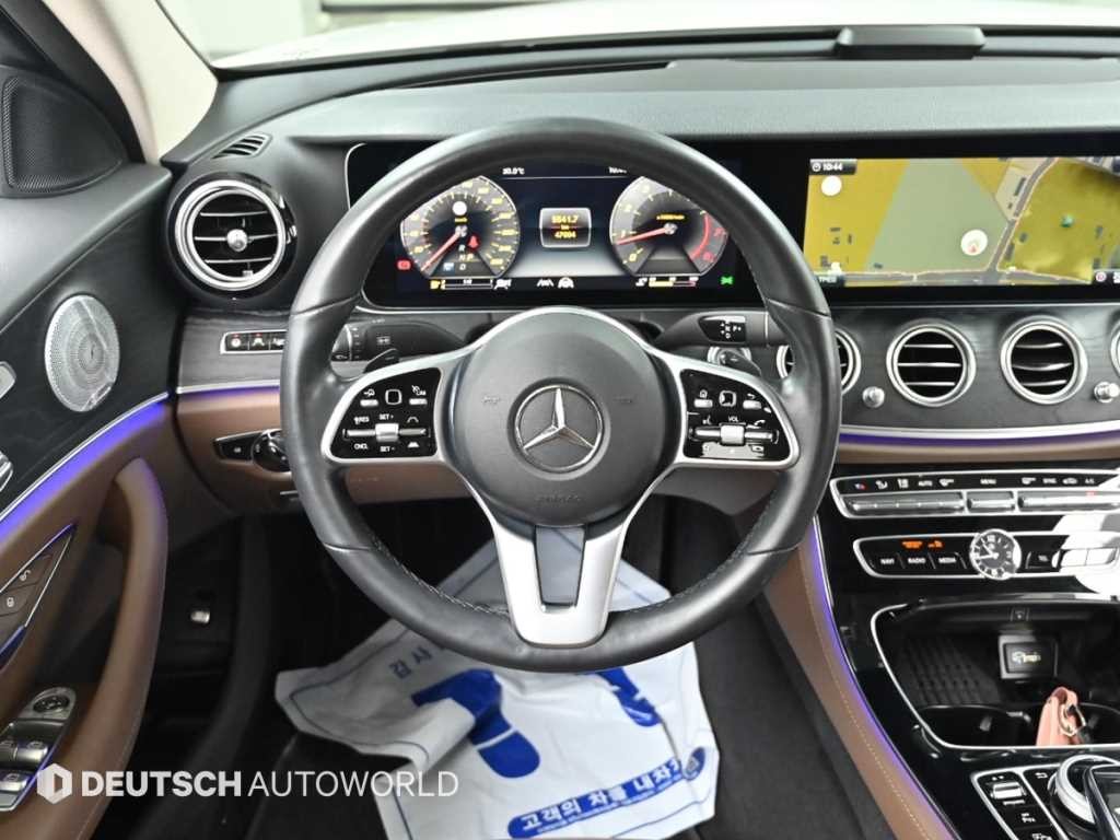 벤츠 E 클래스 E-클래스 W213 E300 아방가르드 이미지 13