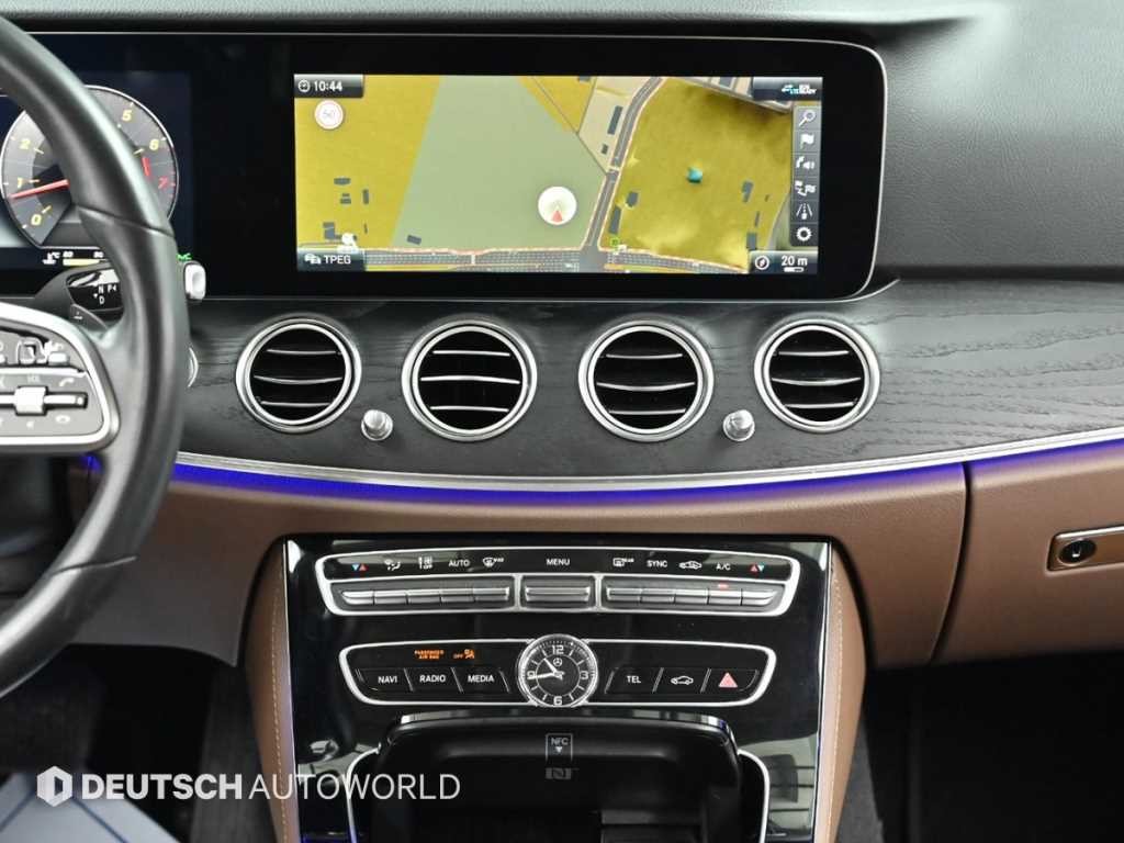 벤츠 E 클래스 E-클래스 W213 E300 아방가르드 이미지 14