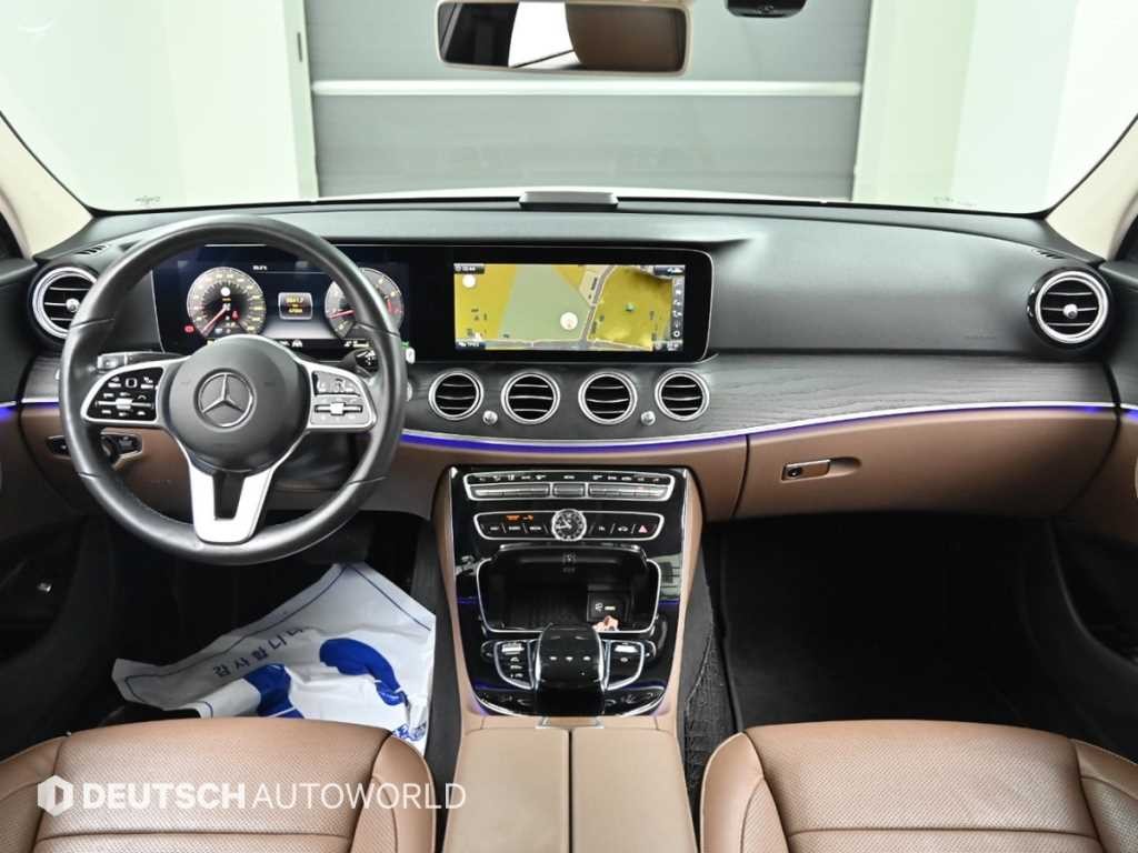 벤츠 E 클래스 E-클래스 W213 E300 아방가르드 이미지 8
