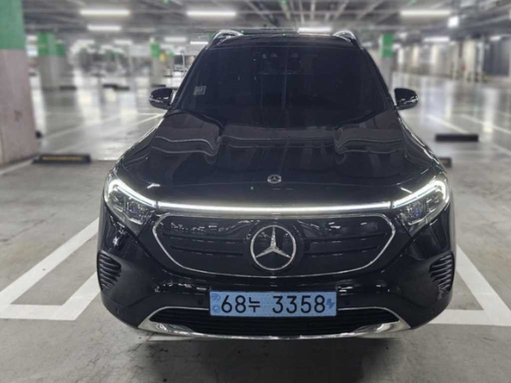 벤츠 EQB EQB (X243) EQB 300 4MATIC 일렉트릭 아트 이미지 1