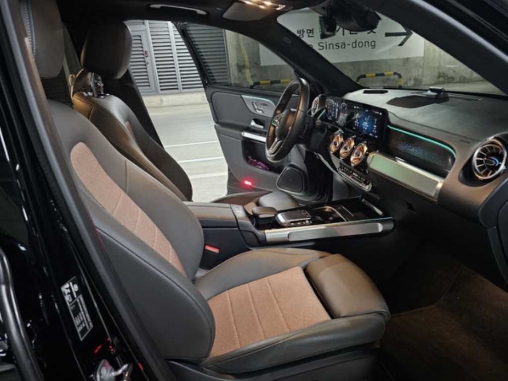 벤츠 EQB EQB (X243) EQB 300 4MATIC 일렉트릭 아트 이미지 3