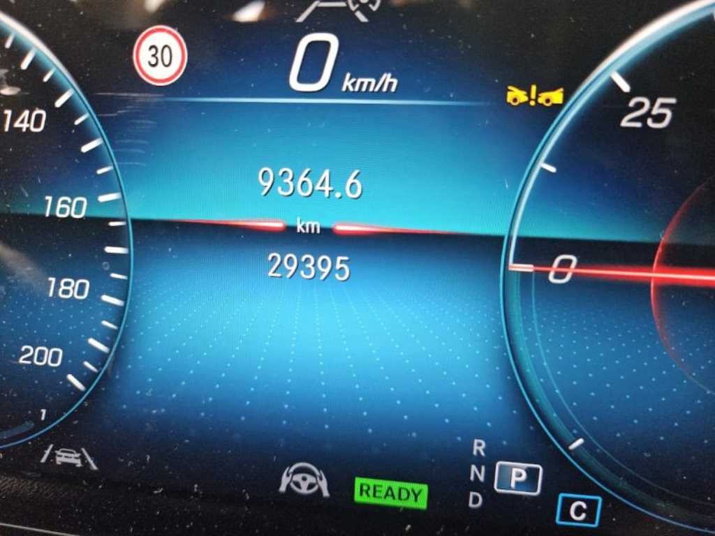 벤츠 EQB EQB (X243) EQB 300 4MATIC 일렉트릭 아트 이미지 4