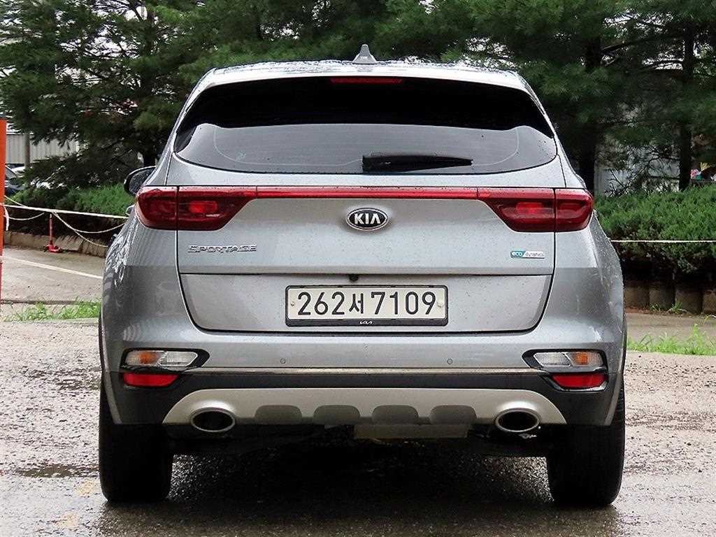 기아 스포티지 스포티지 더 볼드 1.6 디젤 2WD 트렌디 이미지 4
