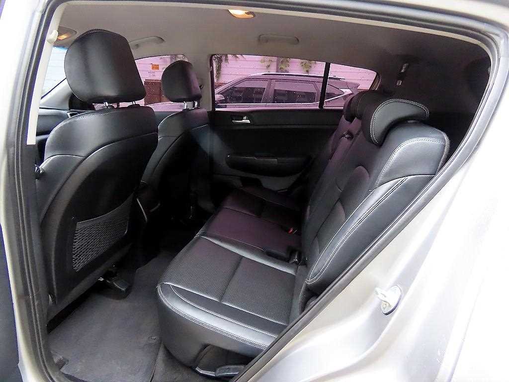 기아 스포티지 스포티지 더 볼드 1.6 디젤 2WD 트렌디 이미지 6
