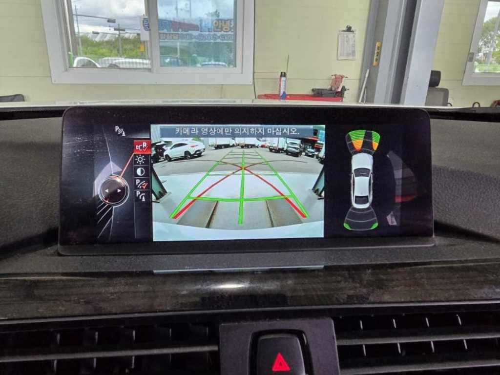BMW 4시리즈 4시리즈 (F32) 420i 그란쿠페 럭셔리 이미지 9