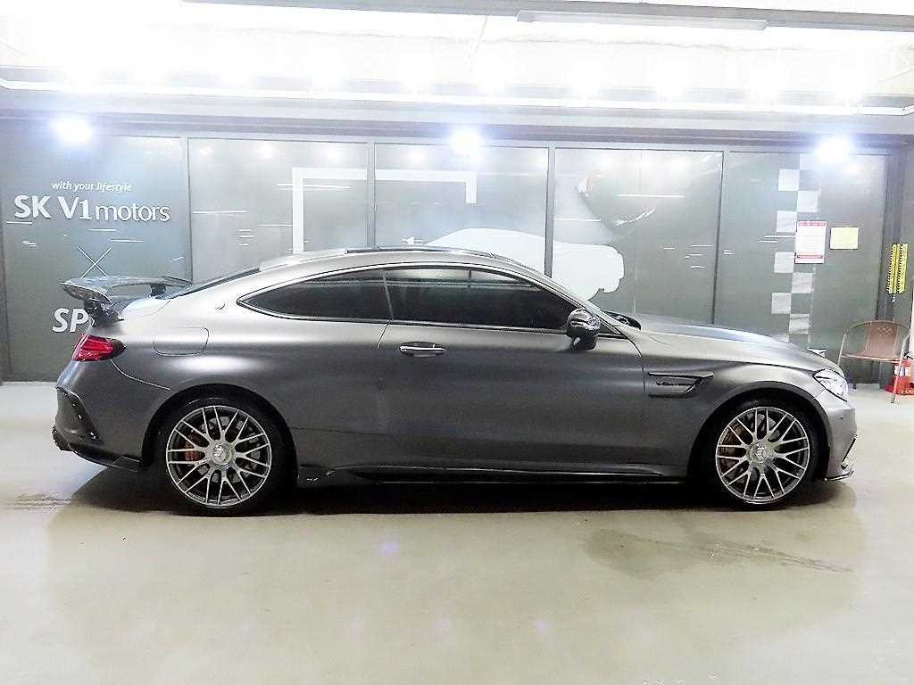벤츠 C 클래스 C클래스 W205 C63 S AMG 쿠페 이미지 3