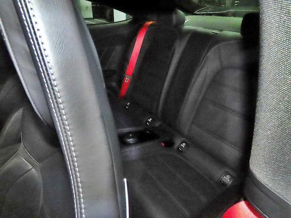 벤츠 C 클래스 C클래스 W205 C63 S AMG 쿠페 이미지 7