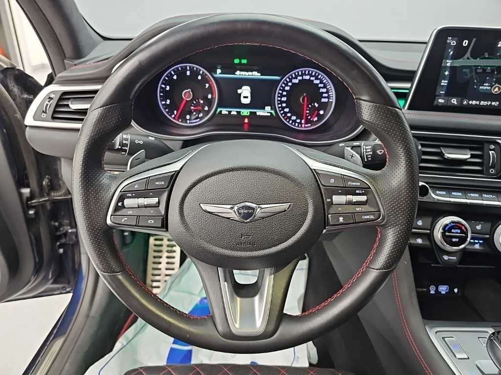 제네시스 G70 2.0T 스포츠 패키지 이미지 9