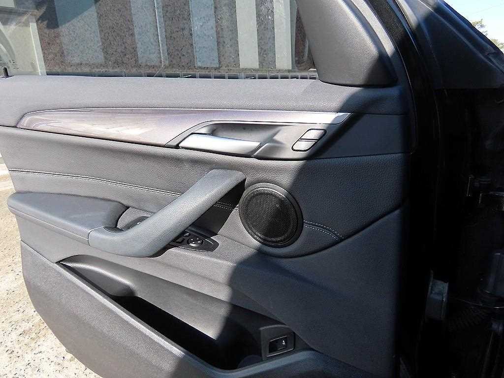 BMW X1 X1 (F48) xDrive 20i xLine 스페셜에디션 이미지 11