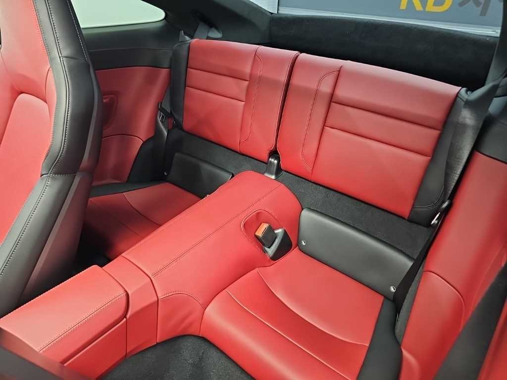 포르쉐 911 911(992) 카레라 4 GTS 이미지 12