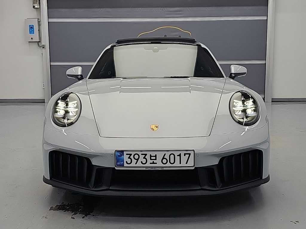 포르쉐 911 911(992) 카레라 4 GTS 이미지 2