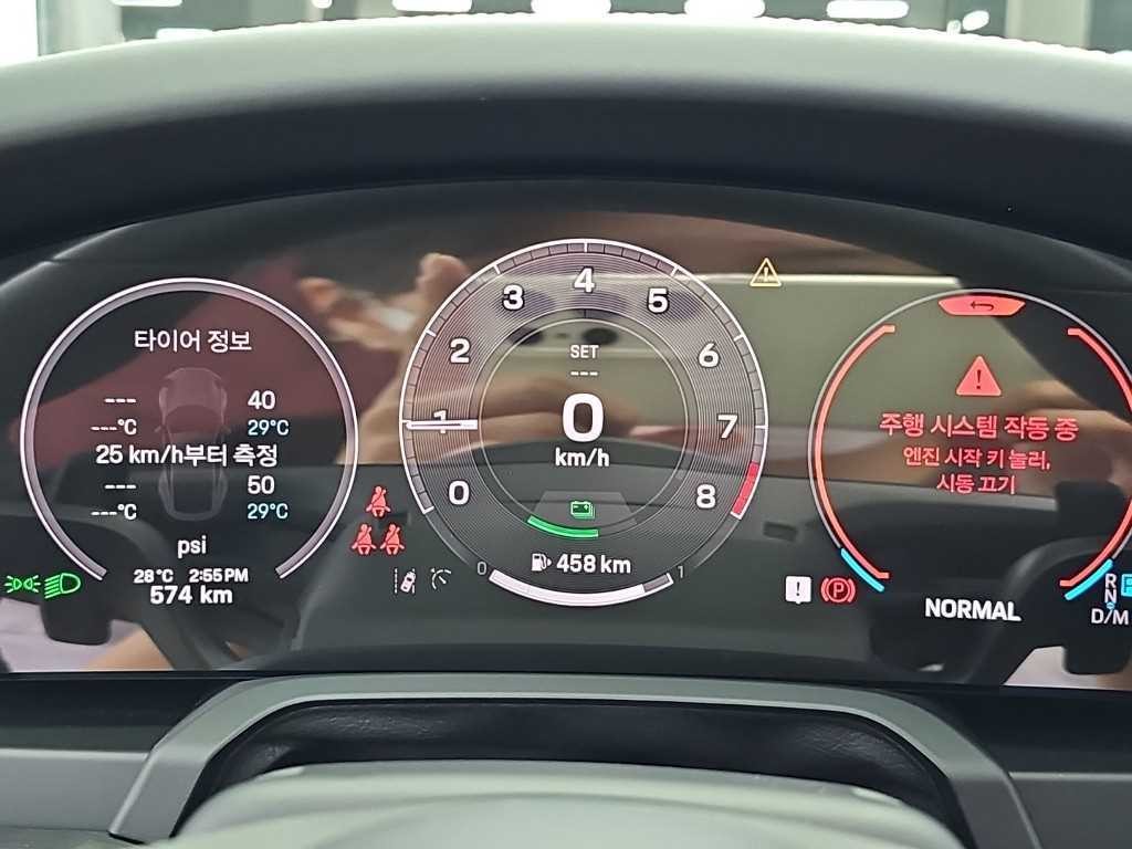 포르쉐 911 911(992) 카레라 4 GTS 이미지 6