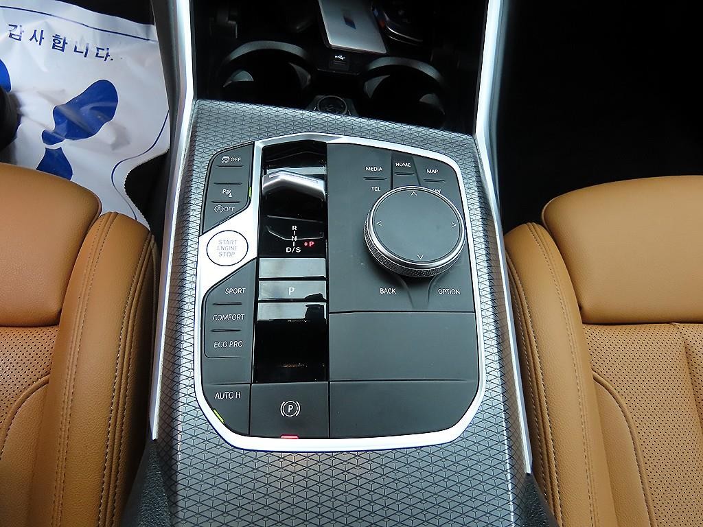 BMW 3시리즈 3시리즈 (G20) 320i M 스포츠 이미지 11