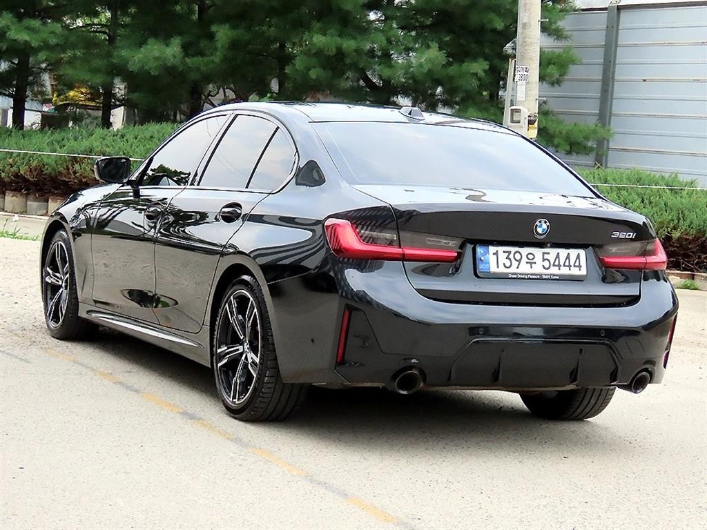 BMW 3시리즈 3시리즈 (G20) 320i M 스포츠 이미지 3