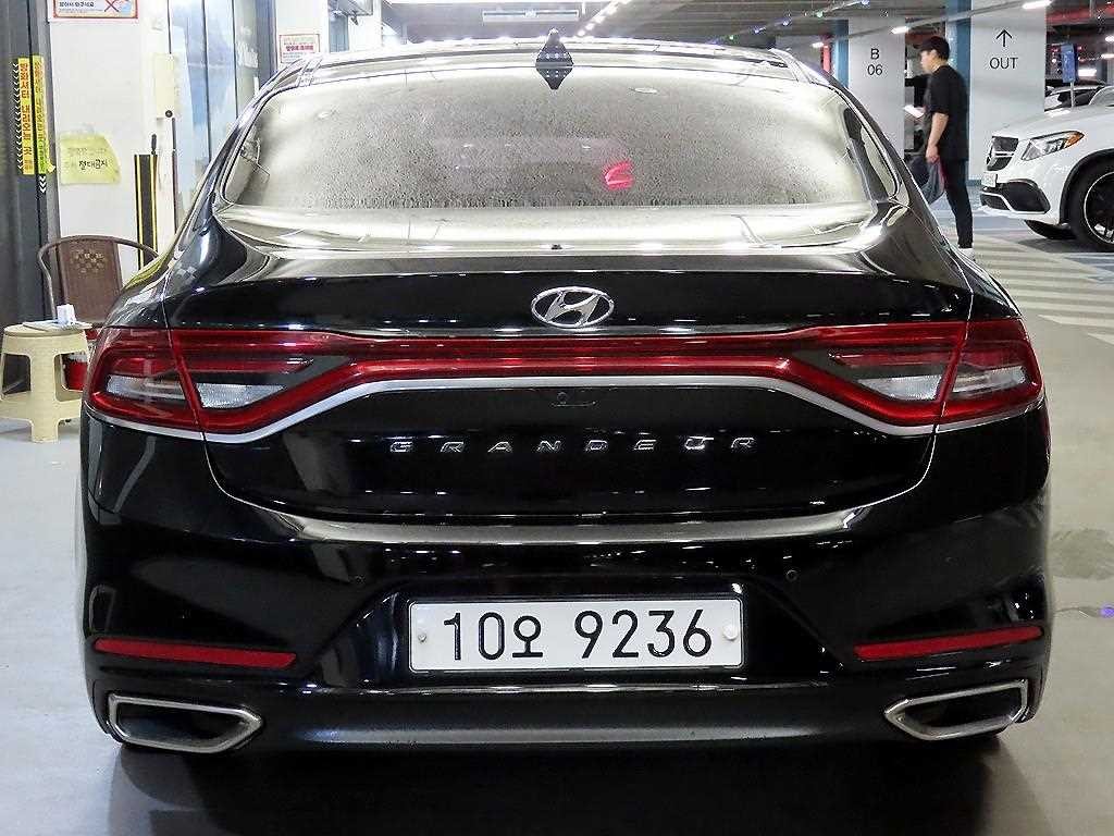 현대 그랜저 그랜저 IG 2.4 GDI 프리미엄 스페셜 이미지 5