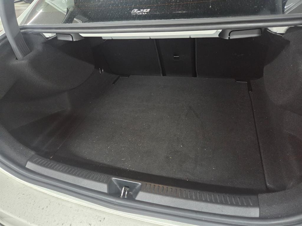 벤츠 A 클래스 A클래스 W177 A200d 세단 이미지 9