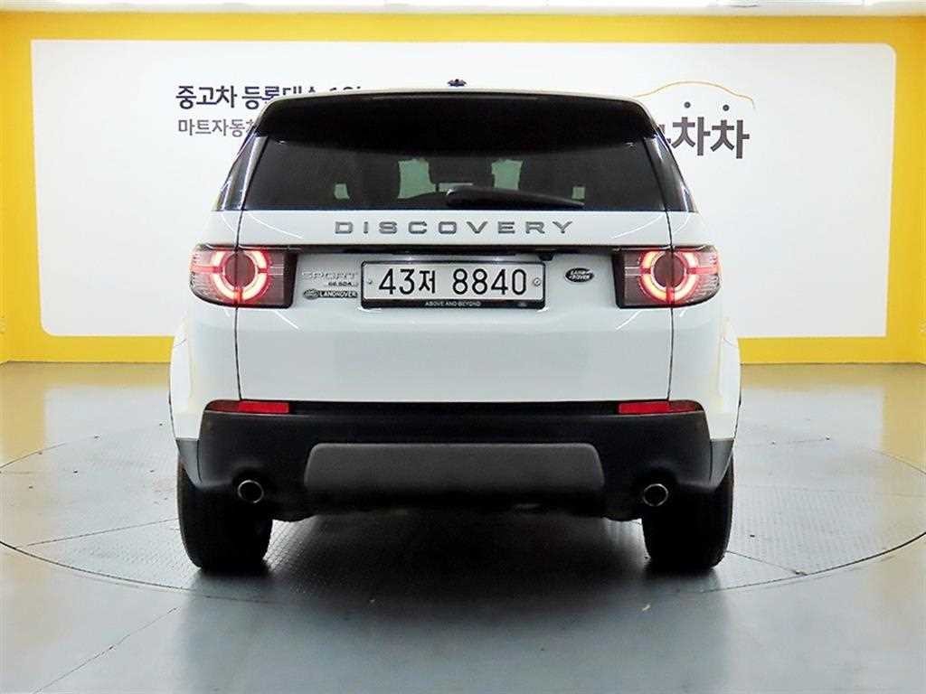랜드로버 디스커버리 스포츠 2.2 SD4 HSE 럭셔리 이미지 3