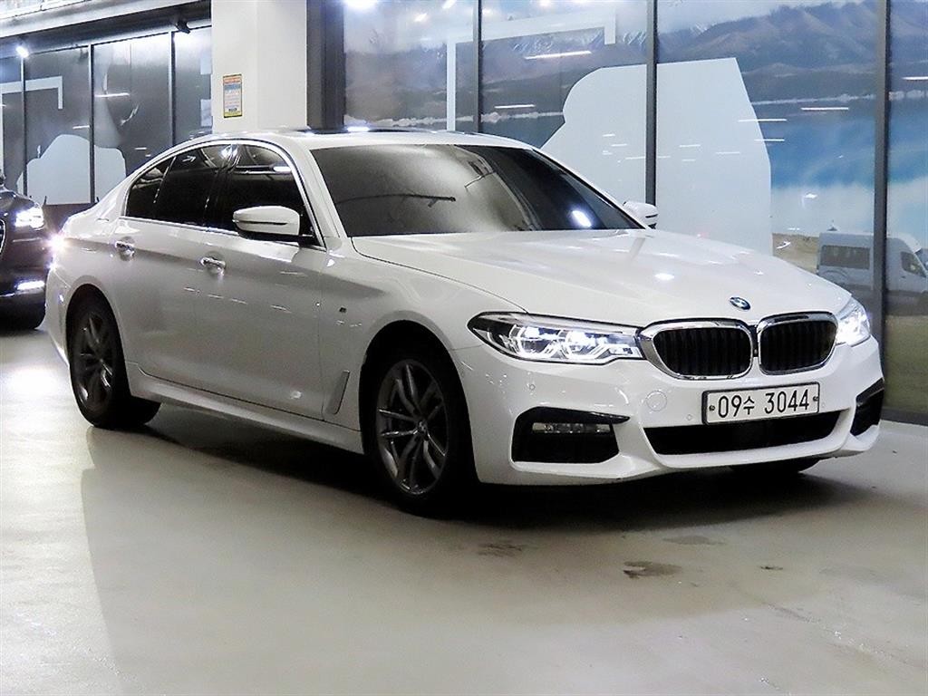 BMW 5시리즈 5시리즈 (G30) 530i xDrive M 스포츠 플러스 이미지 1