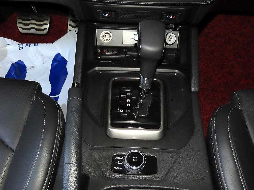 KG모빌리티(쌍용) 렉스턴 더 뉴 렉스턴 스포츠 디젤 2.2 4WD 쿨멘 프레스티지 이미지 12
