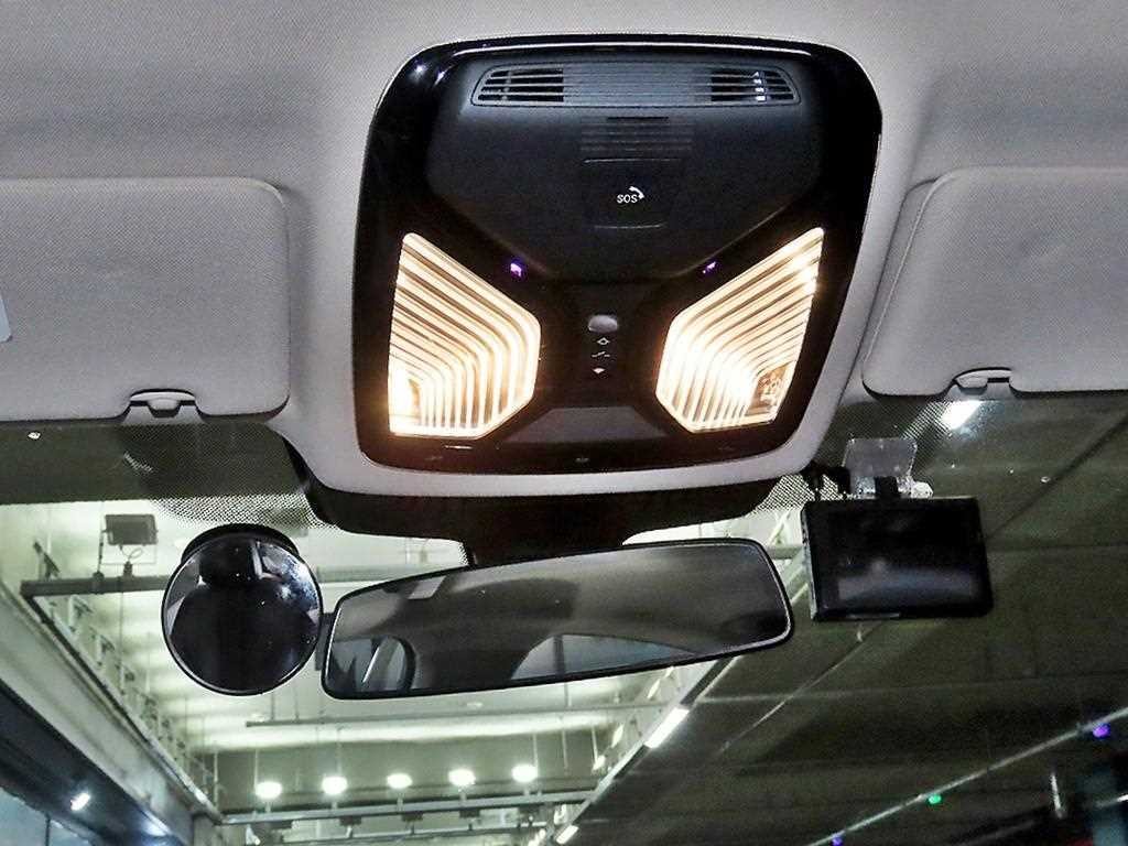 BMW 5시리즈 5시리즈 (G30) 520d 럭셔리 스페셜 에디션 이미지 15