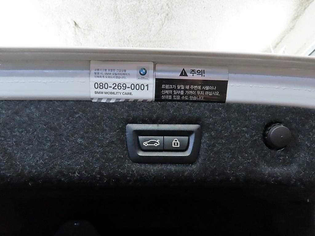 BMW 5시리즈 5시리즈 (G30) 520d 럭셔리 스페셜 에디션 이미지 16