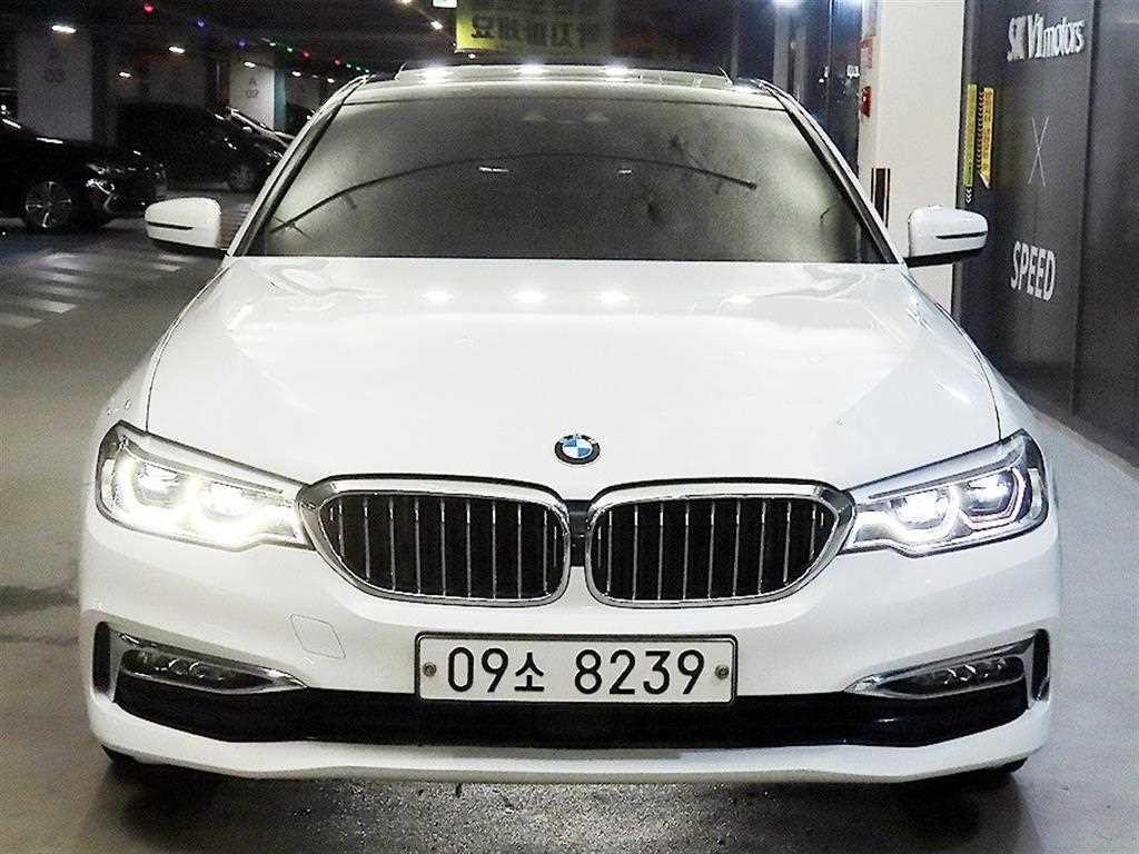 BMW 5시리즈 5시리즈 (G30) 520d 럭셔리 스페셜 에디션 이미지 2