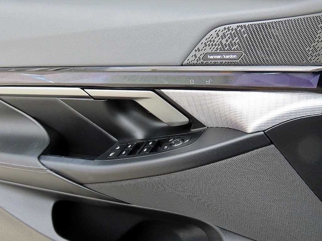 BMW 5시리즈 5시리즈 (G60) 530e xDrive M 스포츠 프로 이미지 12
