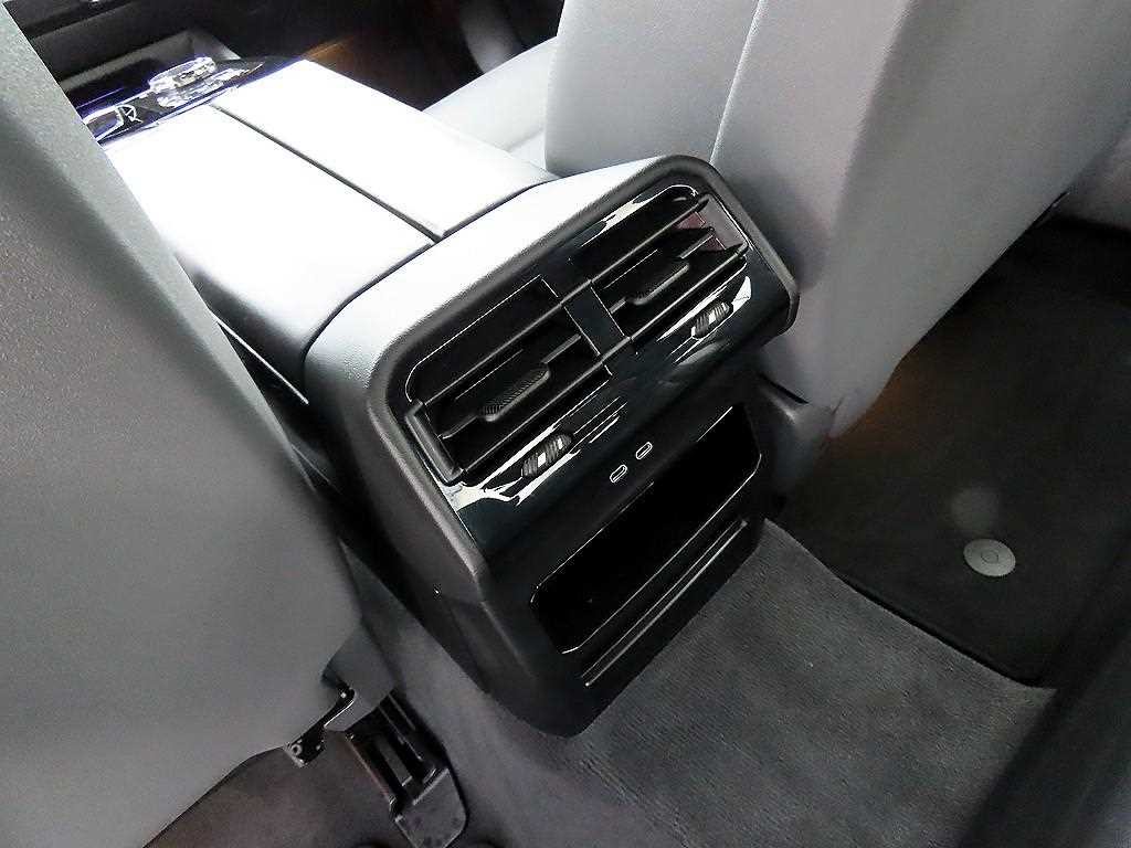 BMW 5시리즈 5시리즈 (G60) 530e xDrive M 스포츠 프로 이미지 16