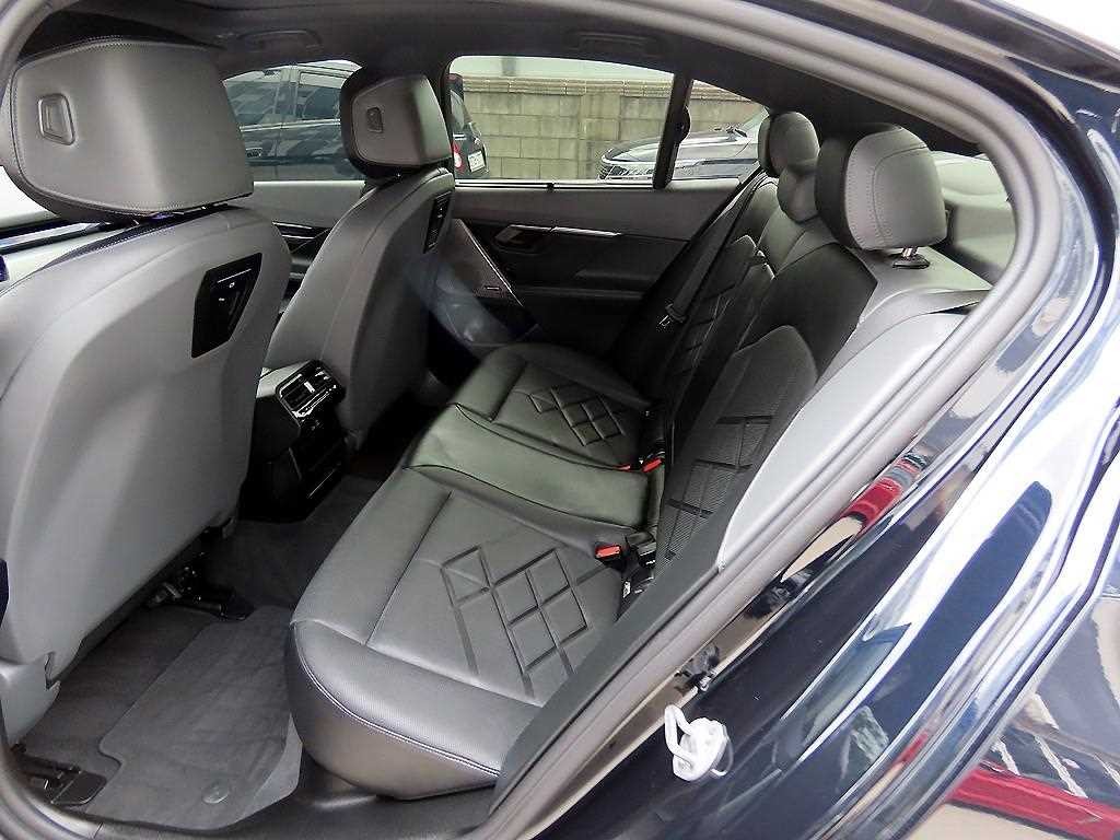 BMW 5시리즈 5시리즈 (G60) 530e xDrive M 스포츠 프로 이미지 6