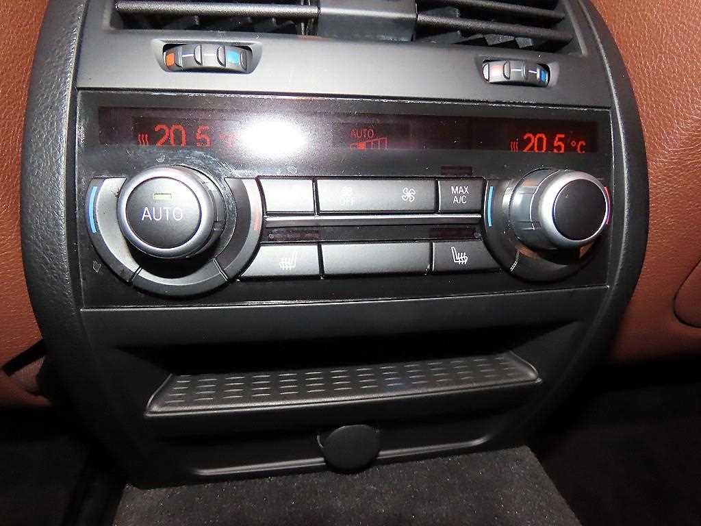 BMW 5시리즈 5시리즈 (F10) 528i xDrive 이미지 15