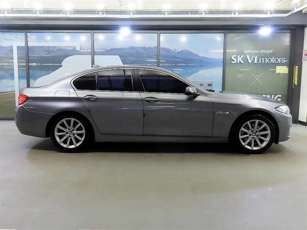 BMW 5시리즈 5시리즈 (F10) 528i xDrive 이미지 3
