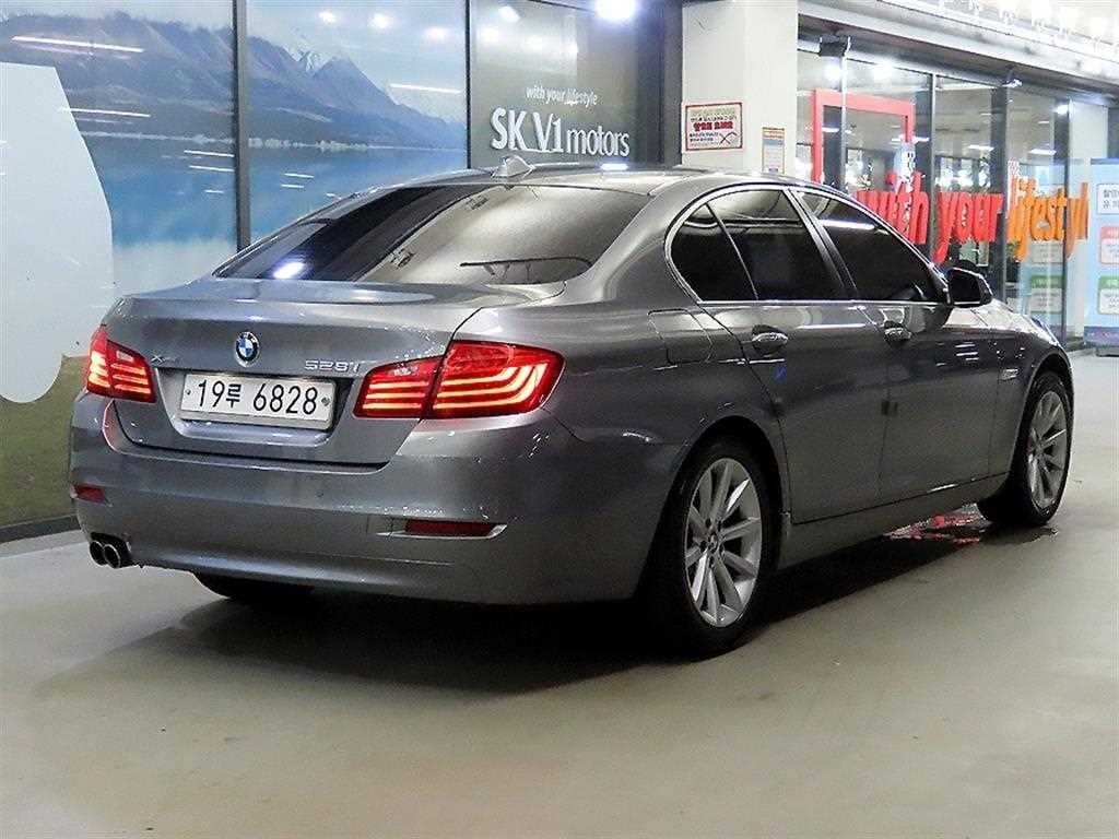 BMW 5시리즈 5시리즈 (F10) 528i xDrive 이미지 4