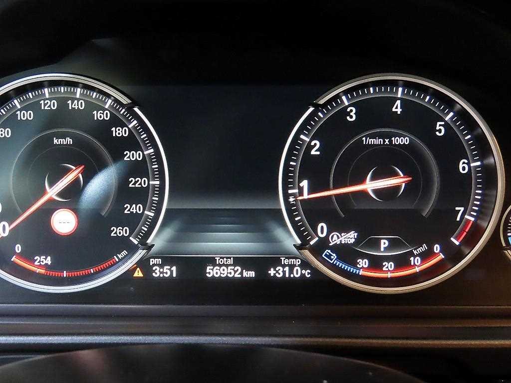 BMW 5시리즈 5시리즈 (F10) 528i xDrive 이미지 9