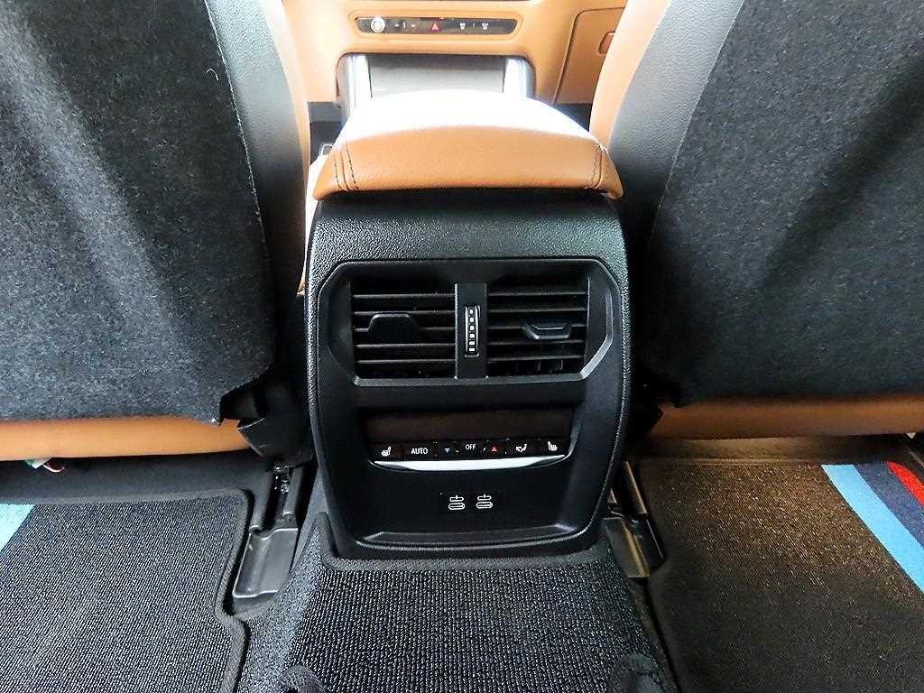 BMW i4 M50 프로 이미지 15
