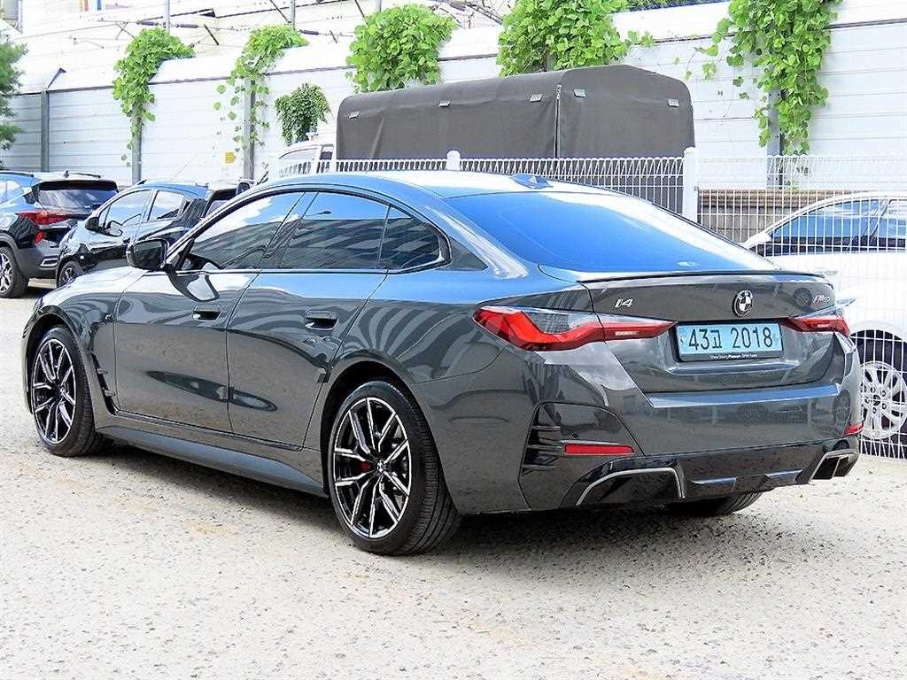 BMW i4 M50 프로 이미지 3