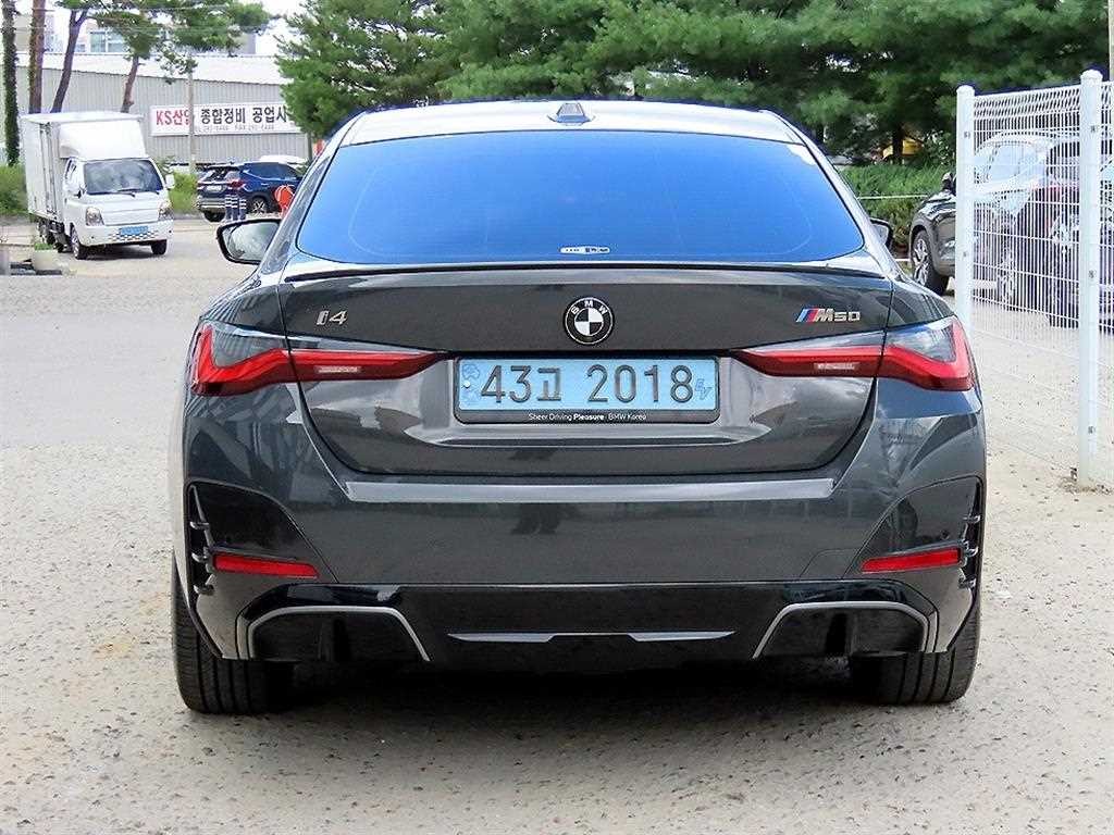 BMW i4 M50 프로 이미지 4