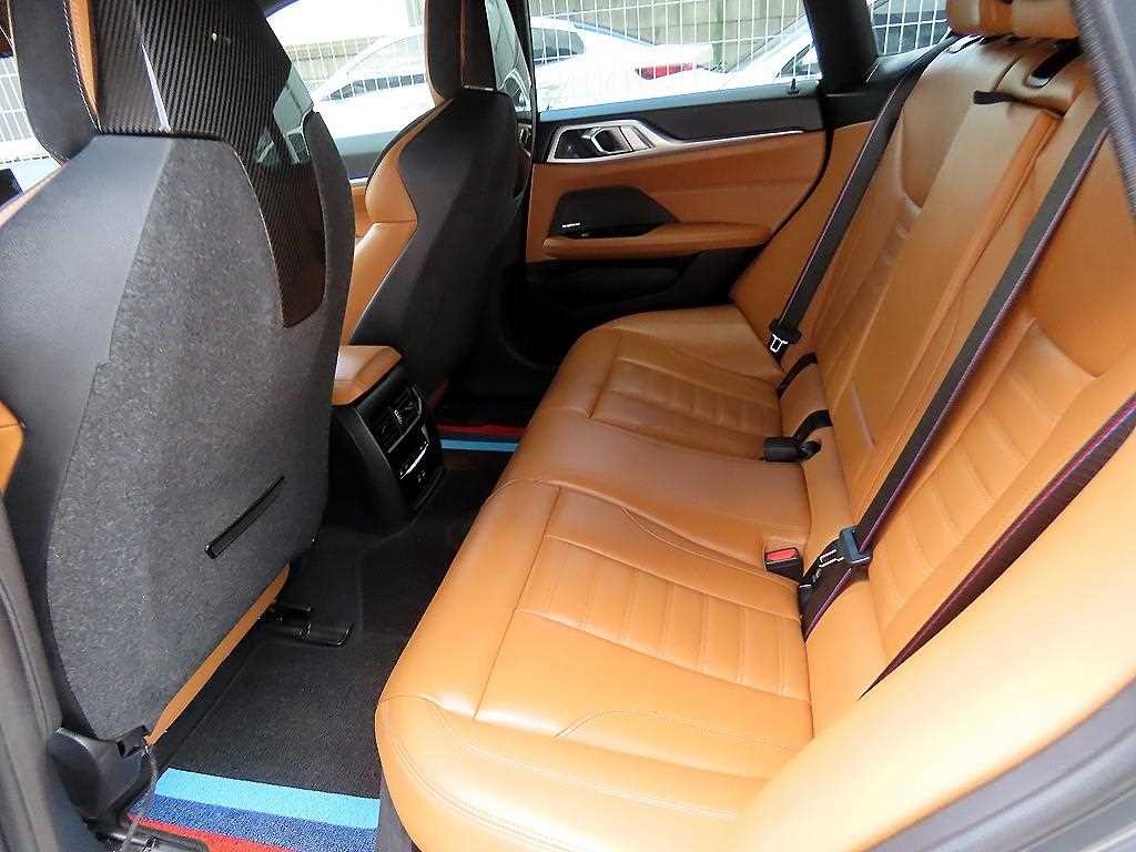 BMW i4 M50 프로 이미지 6
