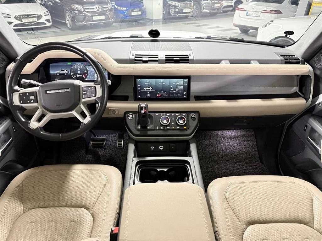 랜드로버 디펜더 디펜더 (L663) 90 D250 SE 이미지 8