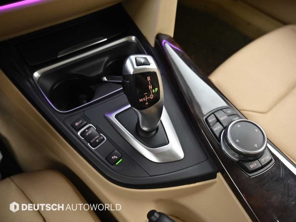 BMW 3시리즈 3시리즈 (F30) 320d 이미지 10