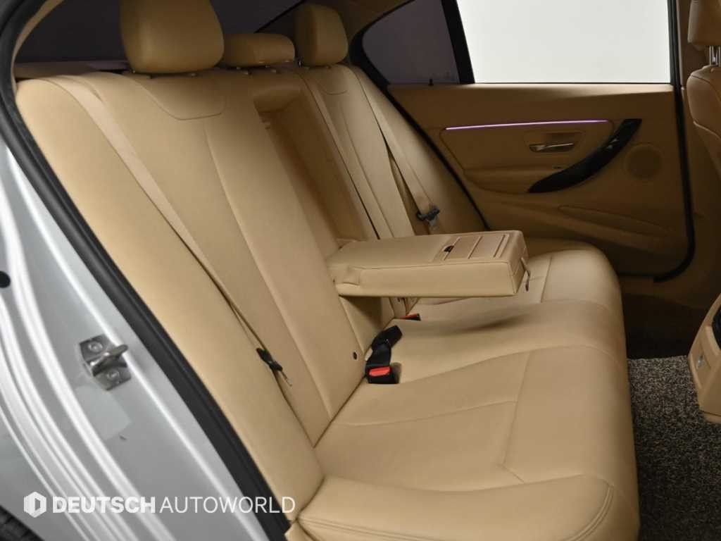 BMW 3시리즈 3시리즈 (F30) 320d 이미지 12
