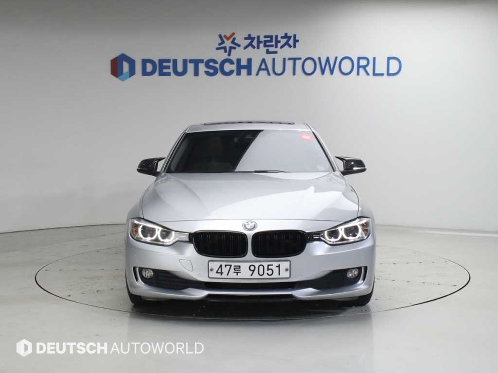 BMW 3시리즈 3시리즈 (F30) 320d 이미지 4