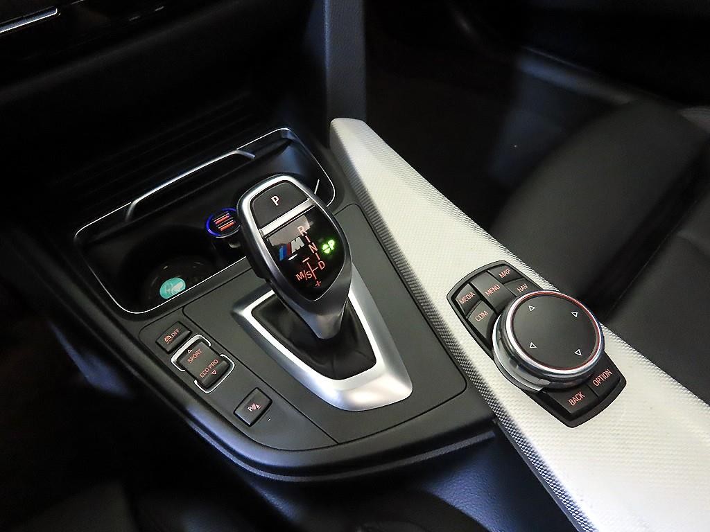 BMW 3시리즈 3시리즈 (F30) 320d M 스포츠 이미지 12