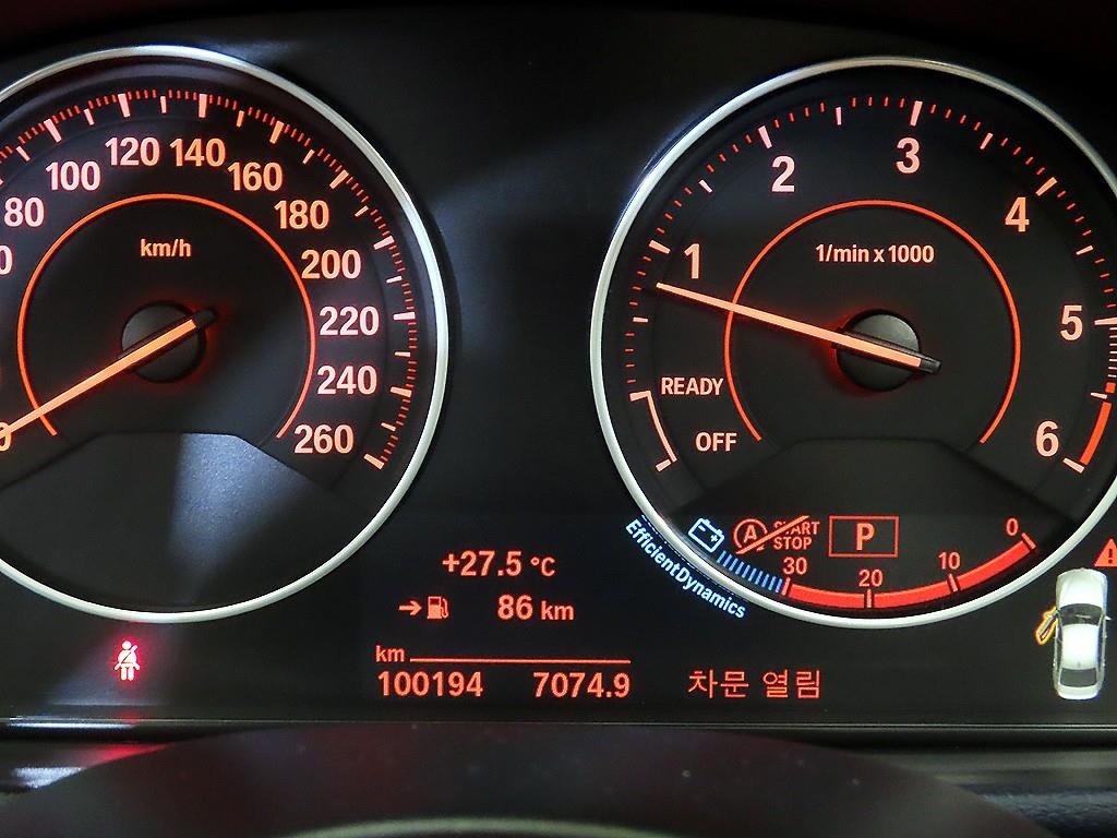 BMW 3시리즈 3시리즈 (F30) 320d M 스포츠 이미지 9
