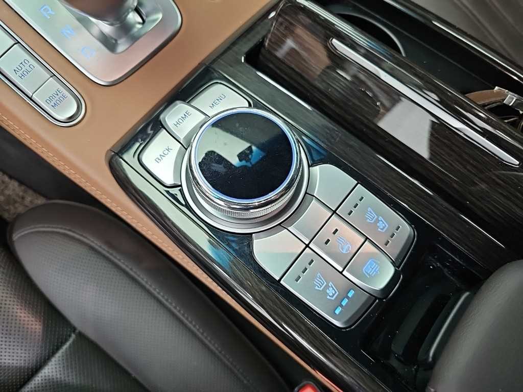 제네시스 G90 3.8 GDI AWD 프리미엄 럭셔리 이미지 17